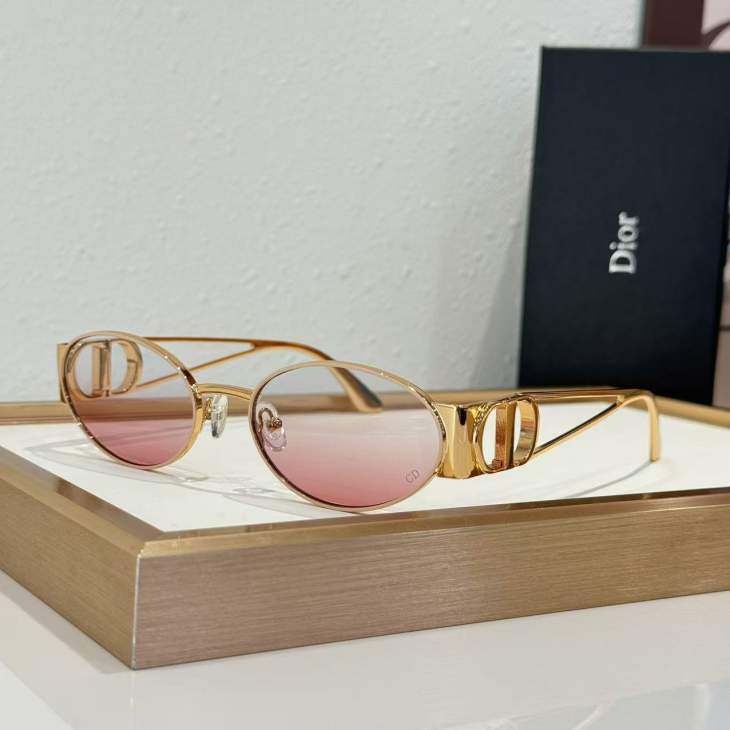 Picture of Dior Sunglasses _SKUfw76250377fw